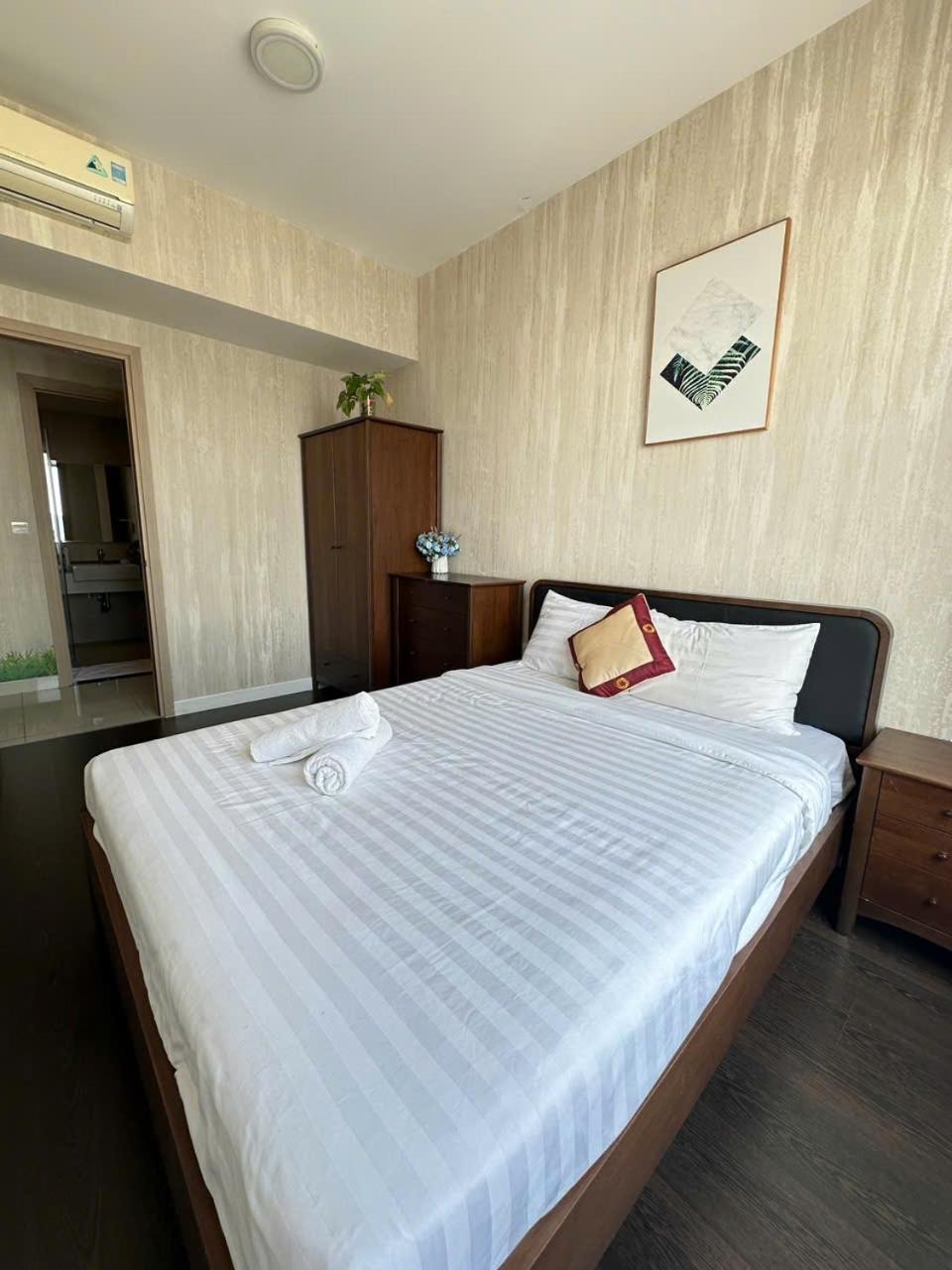 Your Home - Rivergate Residence Хошимін Екстер'єр фото